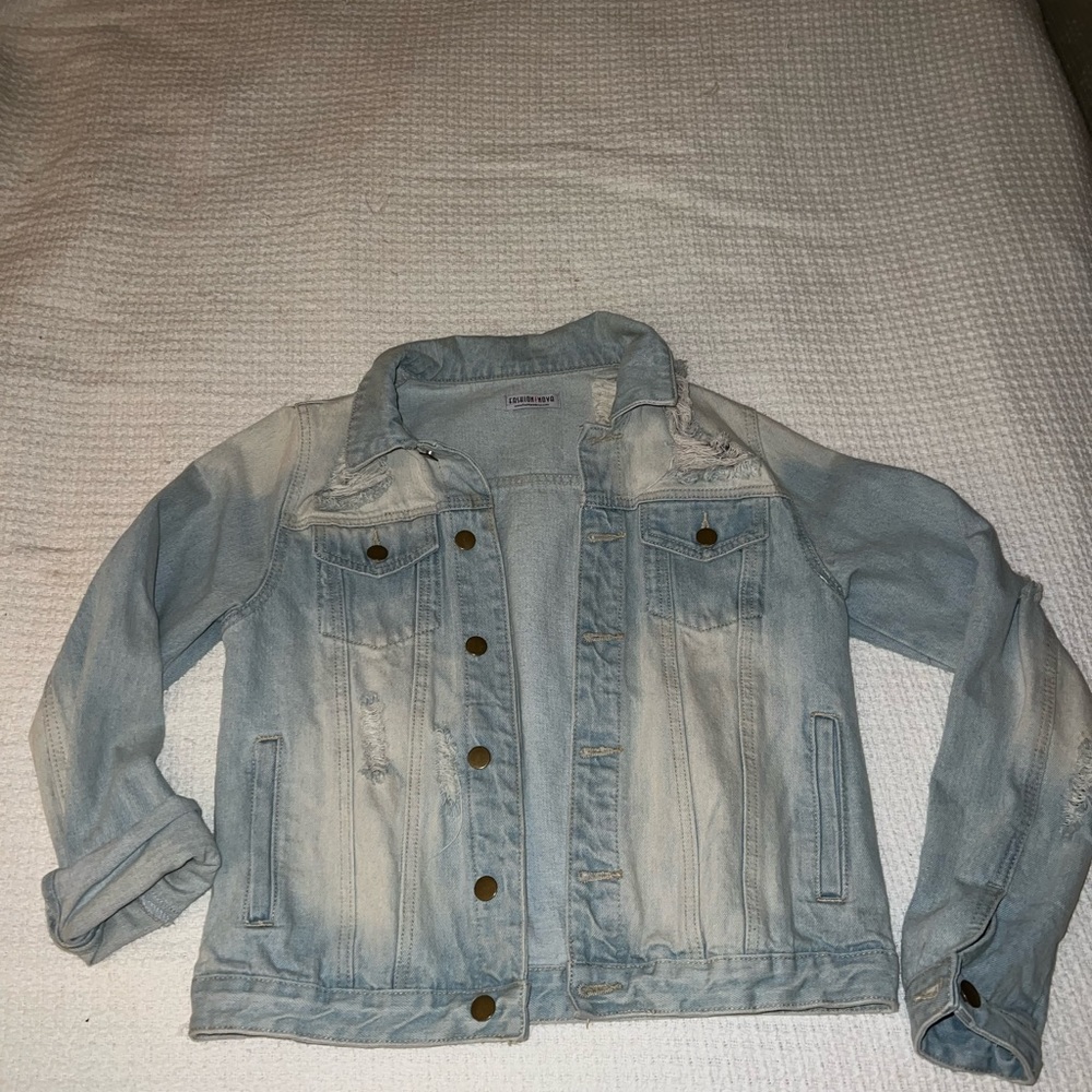 Fashion nova denim jacket small
